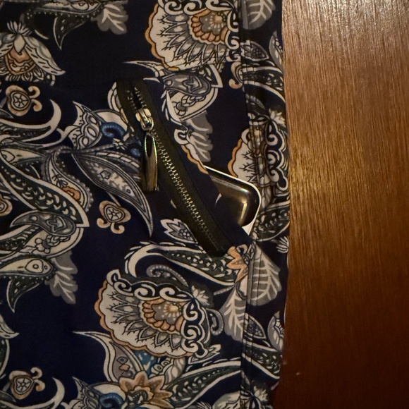 Coco + Carmen Blue and Gold Paisley Skinny leggings - Picture 2 of 4